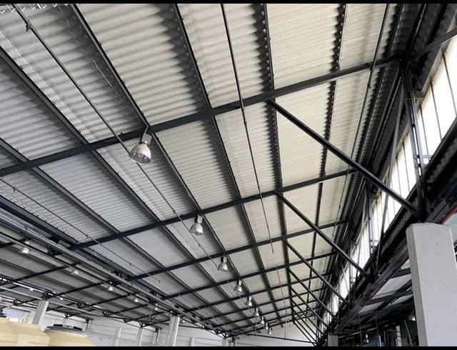 INDUSTRIAL PROPERTY TO RENT IN PAARDEN EILAND